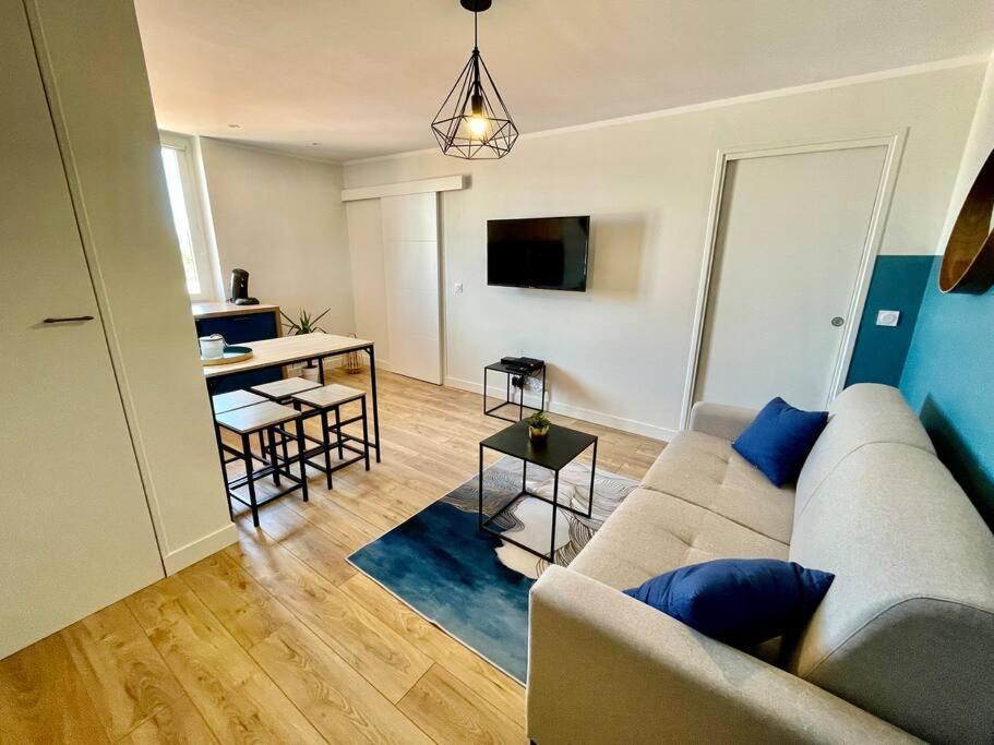 Ivs Andreossy Vue Mer Et Montagne Pour 4 Αντίμπ Εξωτερικό φωτογραφία